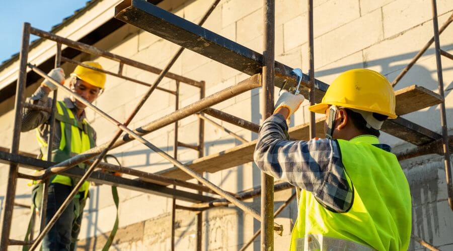 Professional gutter cleaning in Custer, MT